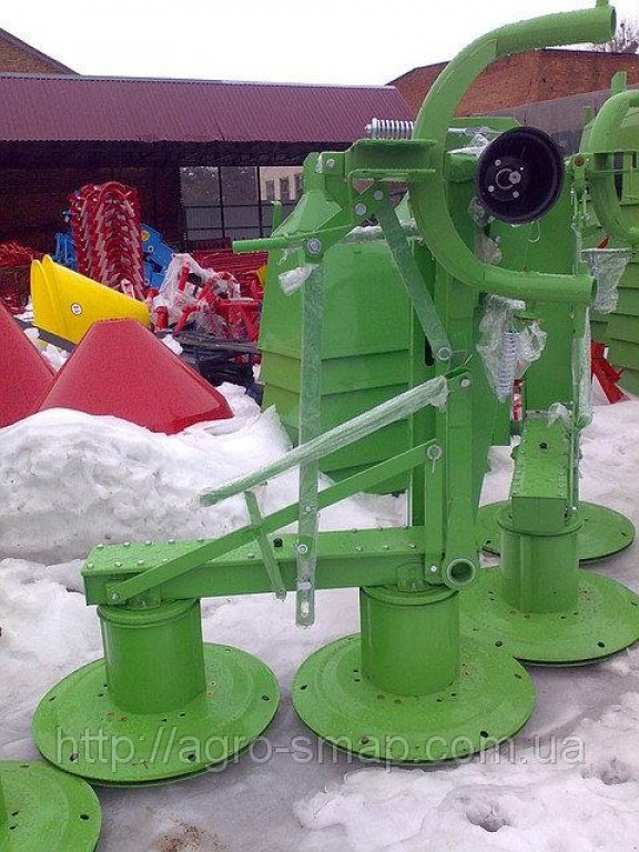 Sichelmäher van het type SaMASZ 1,35 M,  in Горохів (Foto 1)