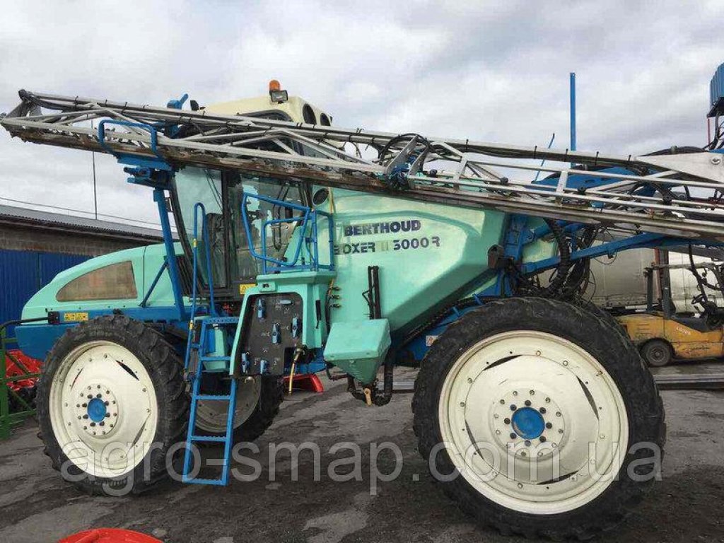 Selbstfahrspritze typu Berthoud Boxer 3000,  v Горохів (Obrázek 5)