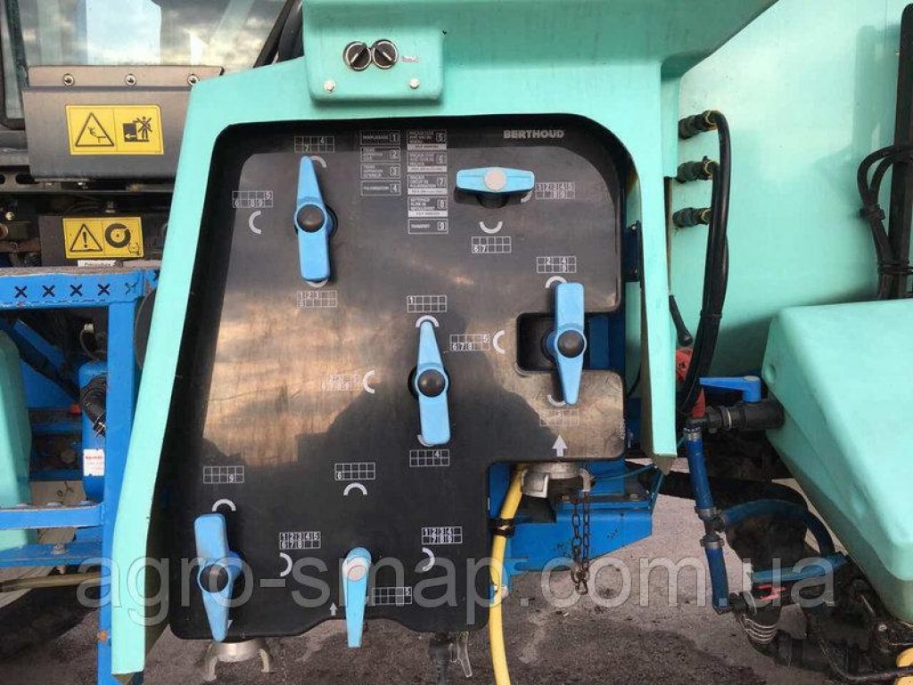 Selbstfahrspritze typu Berthoud Boxer 3000,  v Горохів (Obrázek 4)