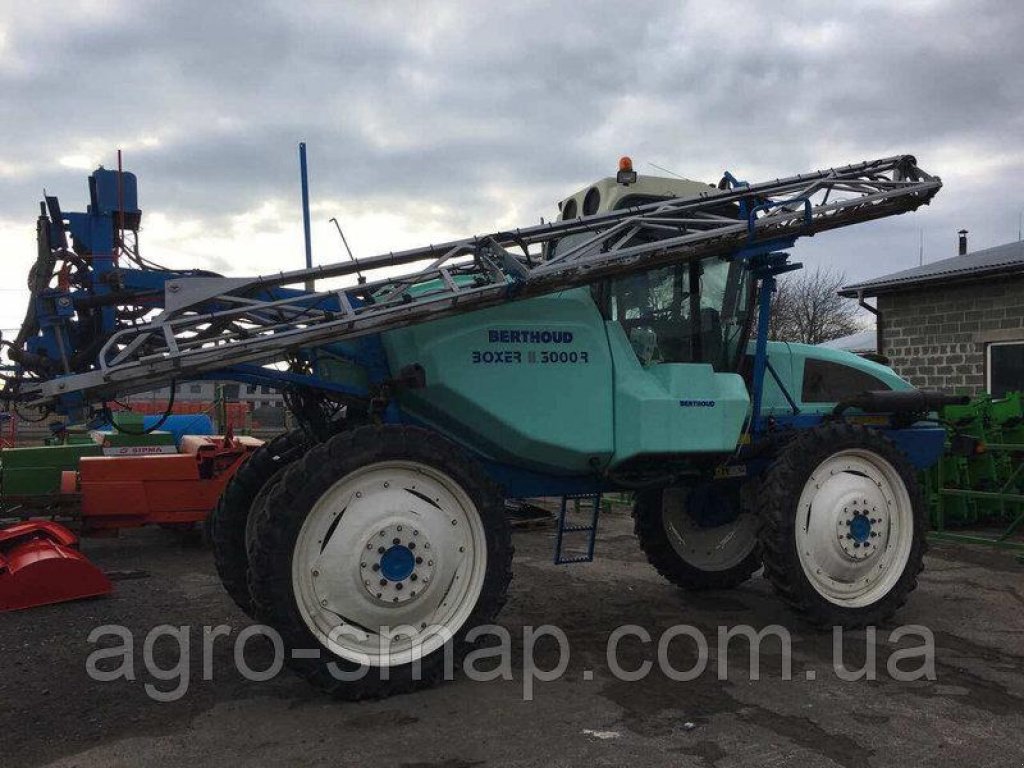 Selbstfahrspritze typu Berthoud Boxer 3000,  v Горохів (Obrázek 6)