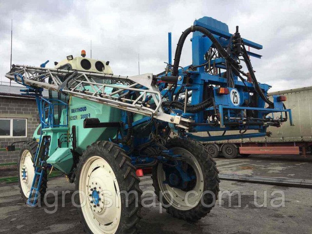 Selbstfahrspritze typu Berthoud Boxer 3000,  v Горохів (Obrázek 3)