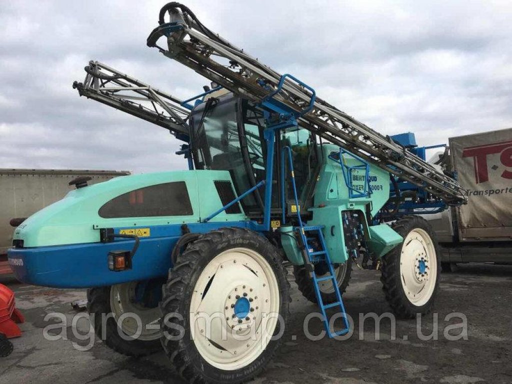 Selbstfahrspritze typu Berthoud Boxer 3000,  v Горохів (Obrázek 1)