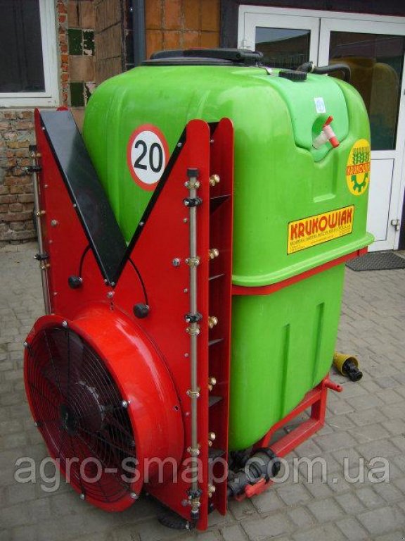 Anbauspritze of the type Krukowiak Tajfun 600,  in Горохів (Picture 3)
