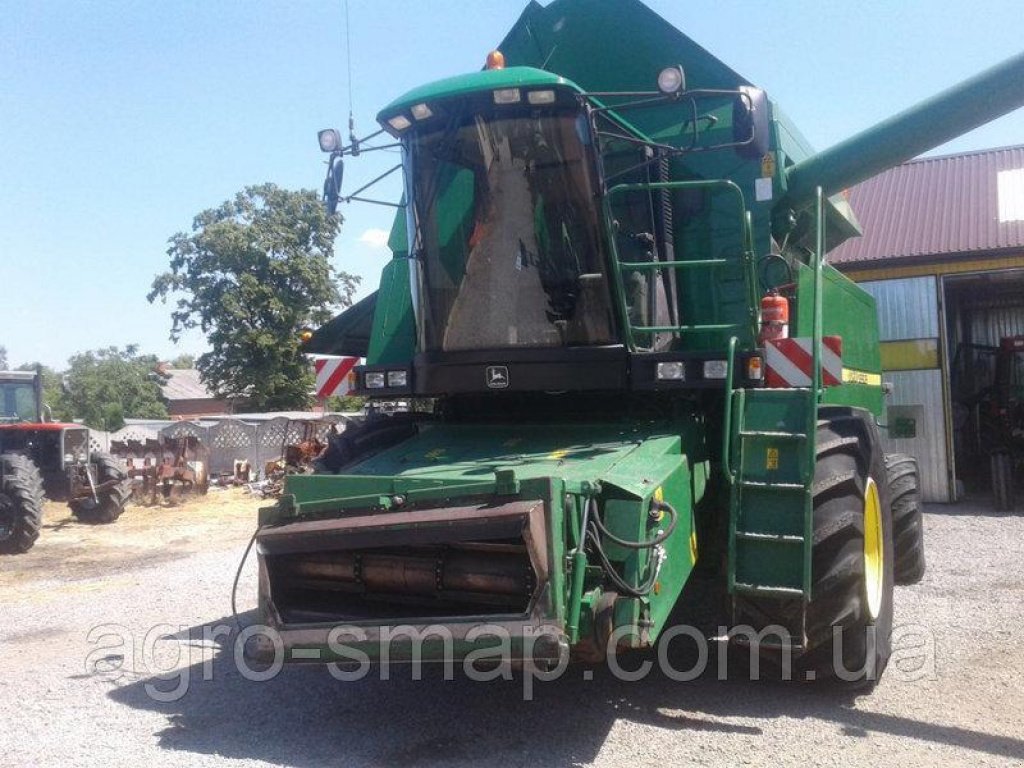 Oldtimer-Mähdrescher des Typs John Deere 2266 Extra, Neumaschine in Горохів (Bild 5)