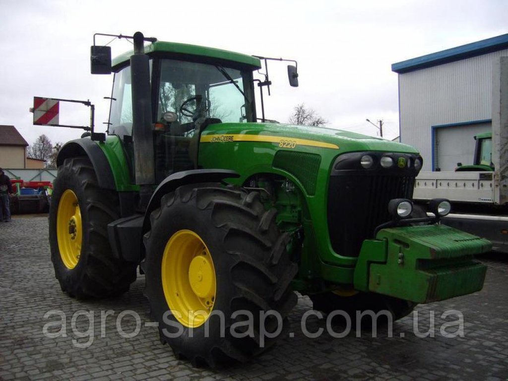 Oldtimer-Traktor a típus John Deere 8220, Neumaschine ekkor: Горохів (Kép 1)