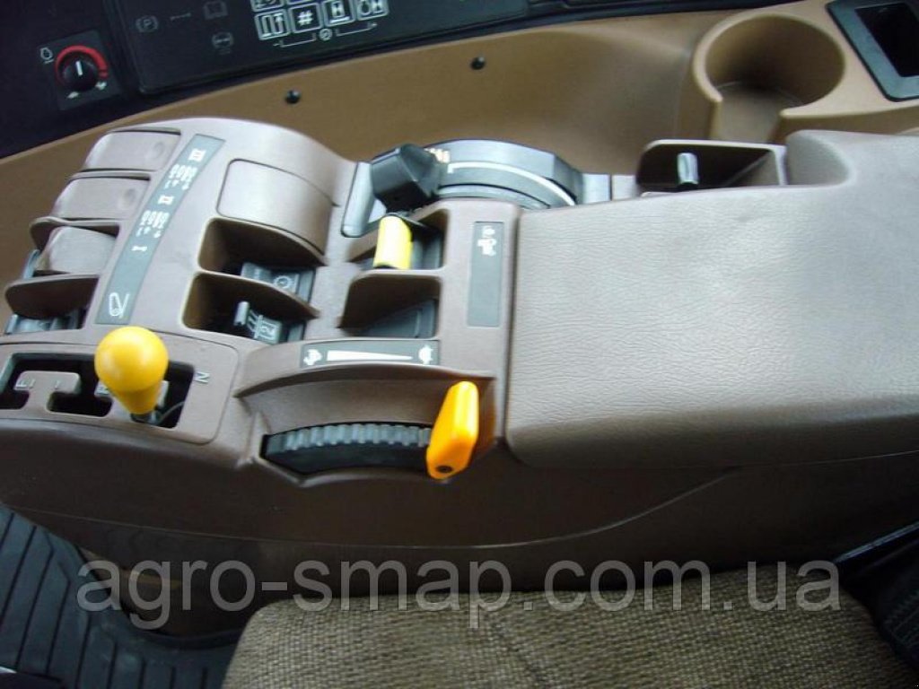 Oldtimer-Traktor a típus John Deere 8220, Neumaschine ekkor: Горохів (Kép 3)