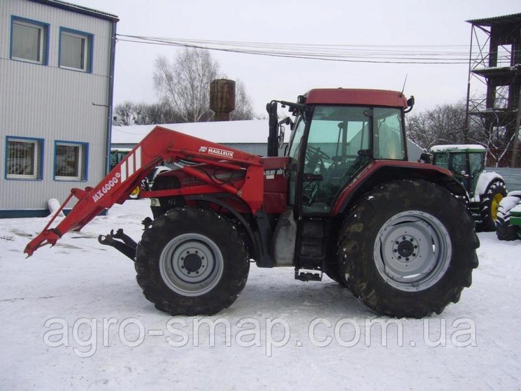 Oldtimer-Traktor des Typs Case IH 135 MX, Neumaschine in Горохів (Bild 5)