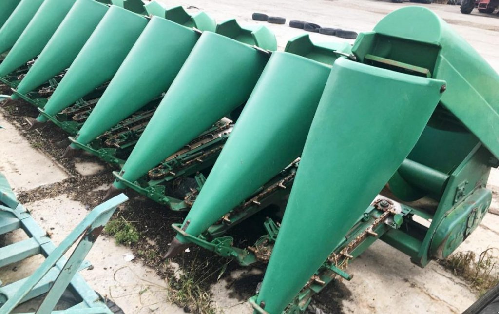 Maispflückvorsatz of the type John Deere 892,  in Не обрано (Picture 3)