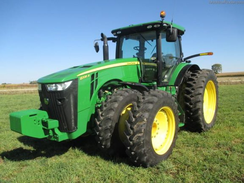 Oldtimer-Traktor typu John Deere 8335R, Neumaschine v Не обрано (Obrázek 5)
