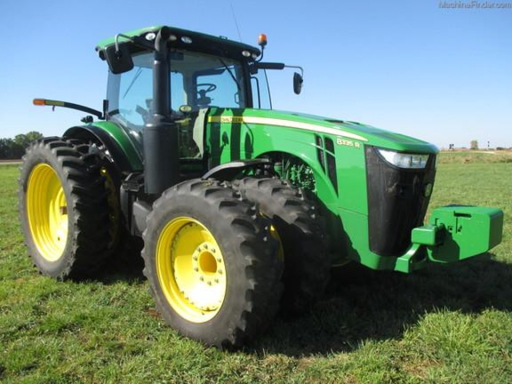 Oldtimer-Traktor typu John Deere 8335R, Neumaschine v Не обрано (Obrázek 3)