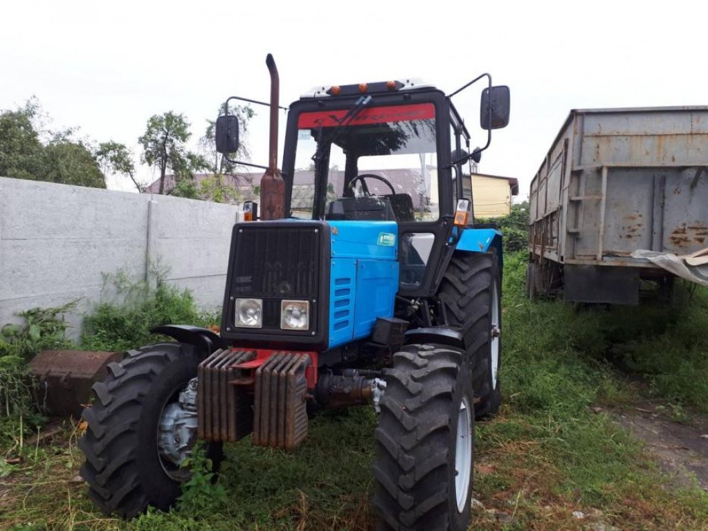Oldtimer-Traktor of the type Belarus Беларус-920, Neumaschine in Черкаси (Picture 4)