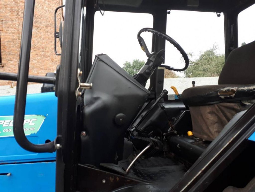 Oldtimer-Traktor of the type Belarus Беларус-920, Neumaschine in Черкаси (Picture 2)