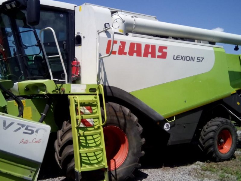 Oldtimer-Mähdrescher des Typs CLAAS Lexion 570, Neumaschine in Хмельницький (Bild 1)
