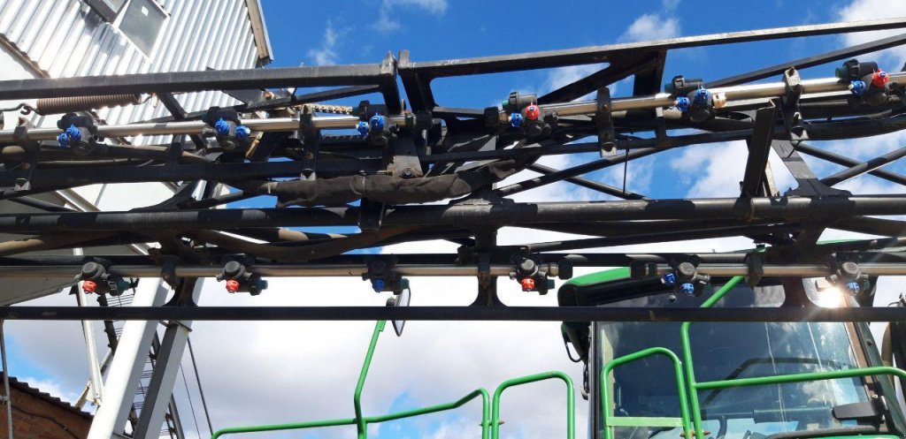 Selbstfahrspritze del tipo John Deere 4830, Gebrauchtmaschine In Рівне (Immagine 9)