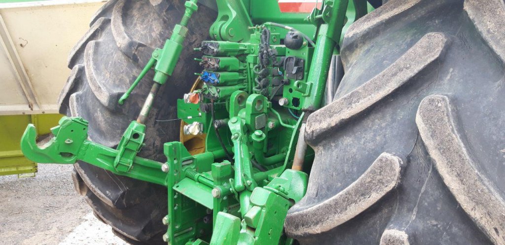 Oldtimer-Traktor typu John Deere 8335R, Neumaschine v Рівне (Obrázek 5)