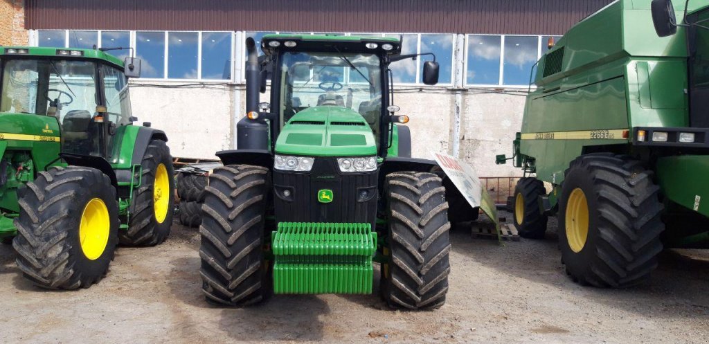 Oldtimer-Traktor typu John Deere 8335R, Neumaschine v Рівне (Obrázek 3)