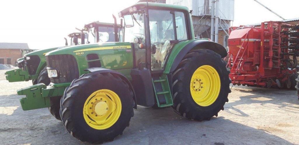 Oldtimer-Traktor typu John Deere 6930 Premium, Neumaschine v Рівне (Obrázek 2)