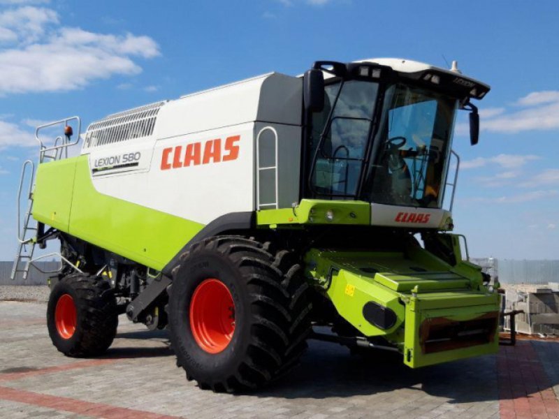 Oldtimer-Mähdrescher of the type CLAAS Lexion 580, Neumaschine in Рівне (Picture 1)