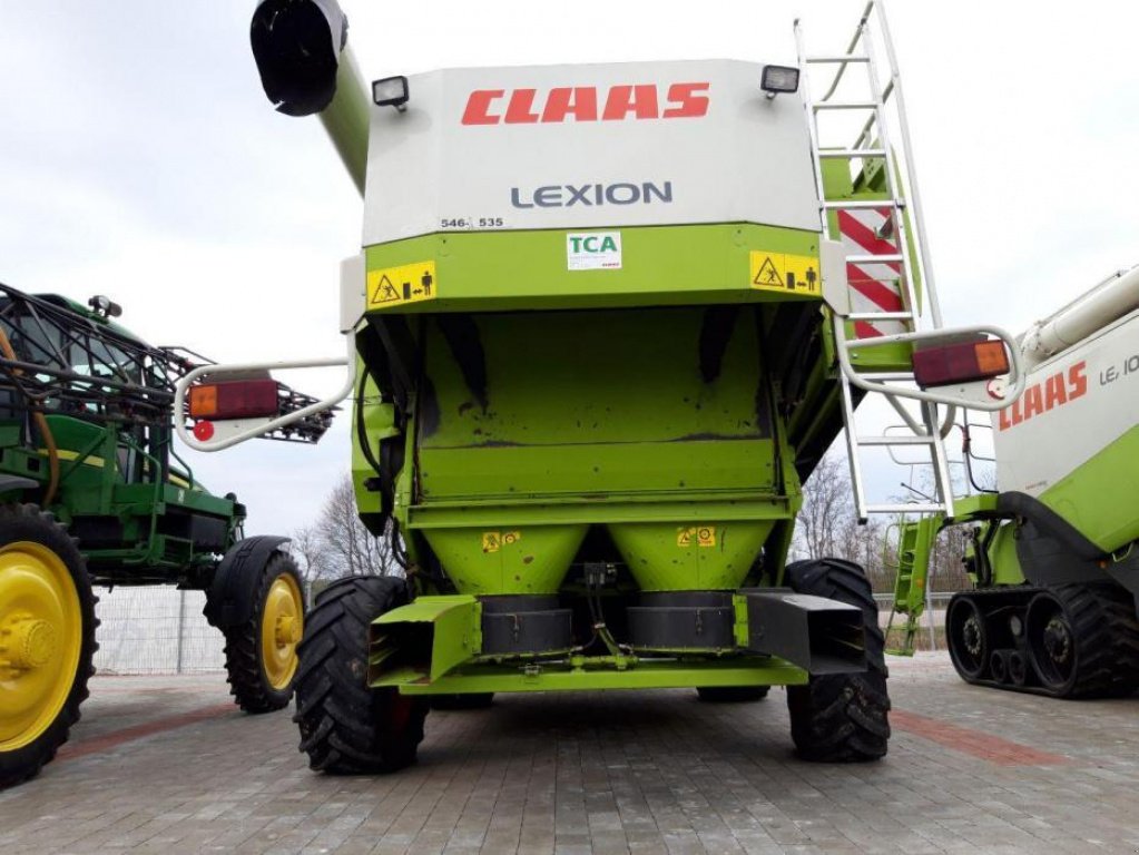 Oldtimer-Mähdrescher des Typs CLAAS Lexion 480 Evolution, Neumaschine in Рівне (Bild 10)