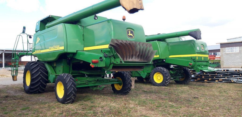 Oldtimer-Mähdrescher des Typs John Deere 9640i WTS, Neumaschine in Рівне (Bild 5)