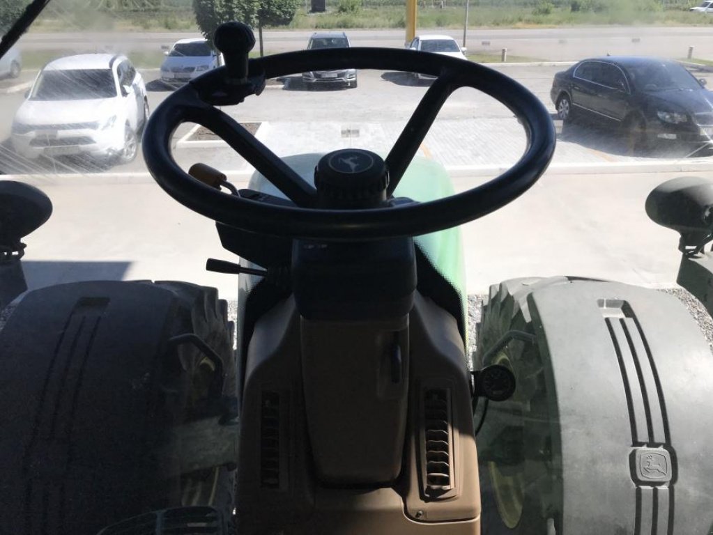 Oldtimer-Traktor des Typs John Deere 7830, Neumaschine in Дніпро (Bild 8)