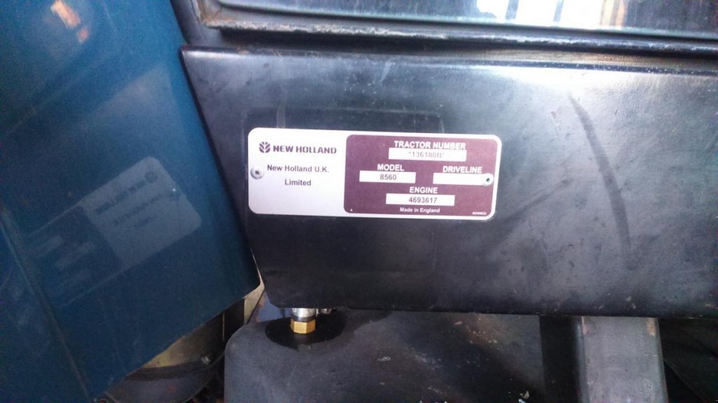 Oldtimer-Traktor tipa New Holland 8560, Neumaschine u Подворки (Slika 12)