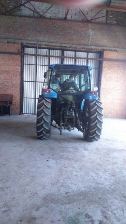 Oldtimer-Traktor tipa New Holland 8560, Neumaschine u Подворки (Slika 5)