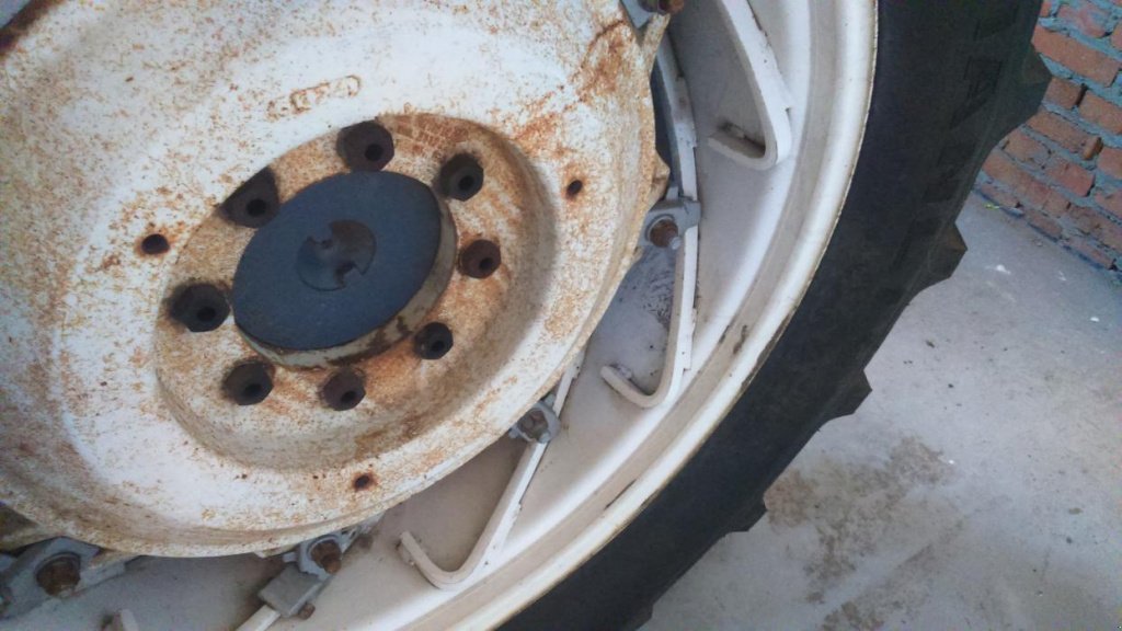 Oldtimer-Traktor tipa New Holland 8560, Neumaschine u Подворки (Slika 8)