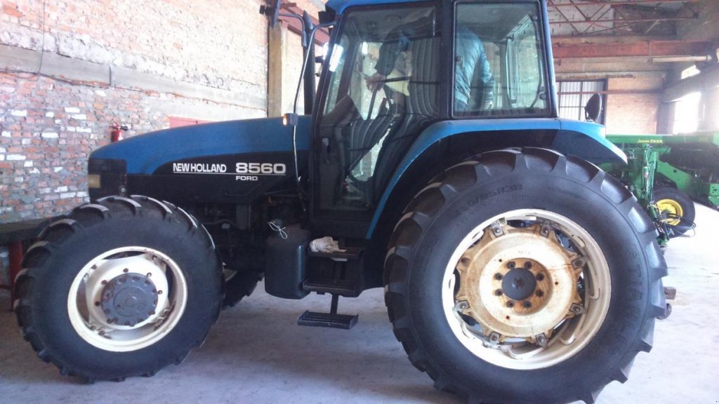 Oldtimer-Traktor tipa New Holland 8560, Neumaschine u Подворки (Slika 9)