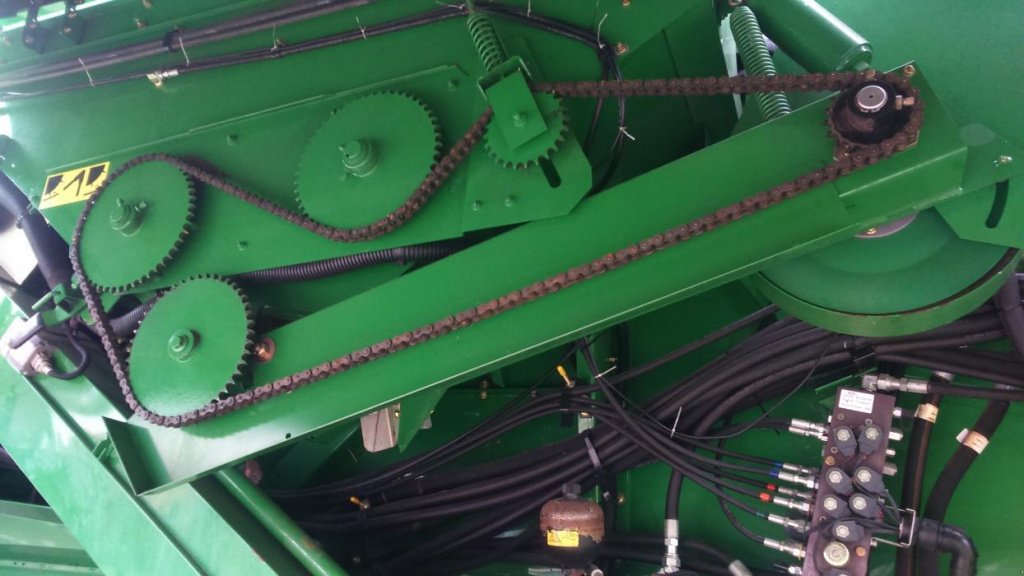 Oldtimer-Mähdrescher des Typs John Deere W660, Neumaschine in Подворки (Bild 8)