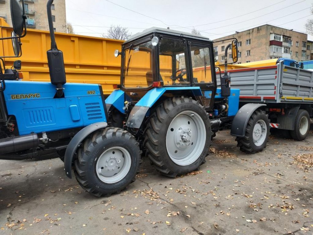 Oldtimer-Traktor tip Belarus Беларус-1025.2, Neumaschine in Полтава (Poză 4)