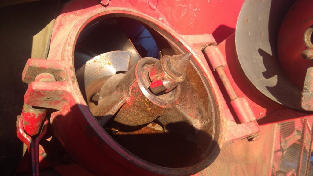 Oldtimer-Mähdrescher typu Massey Ferguson 186, Neumaschine v Здолбунів (Obrázek 10)