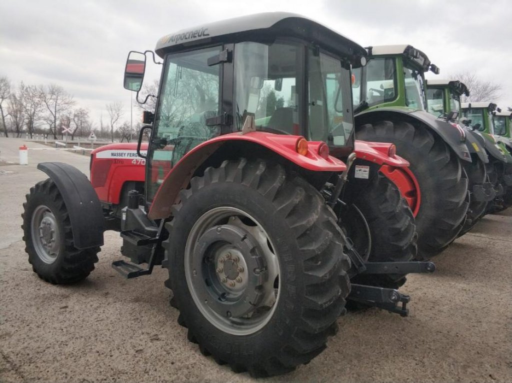 Oldtimer-Traktor des Typs Massey Ferguson 470 Xtra, Neumaschine in Дніпро (Bild 10)