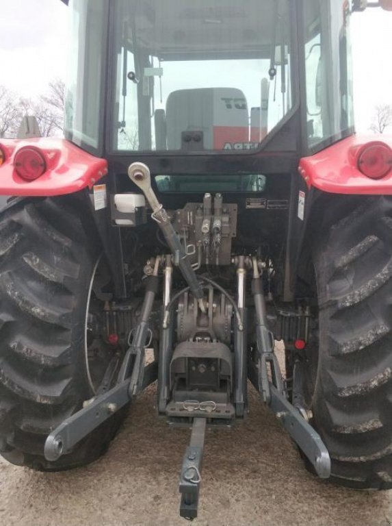 Oldtimer-Traktor typu Massey Ferguson 470 Xtra, Neumaschine v Дніпро (Obrázek 5)