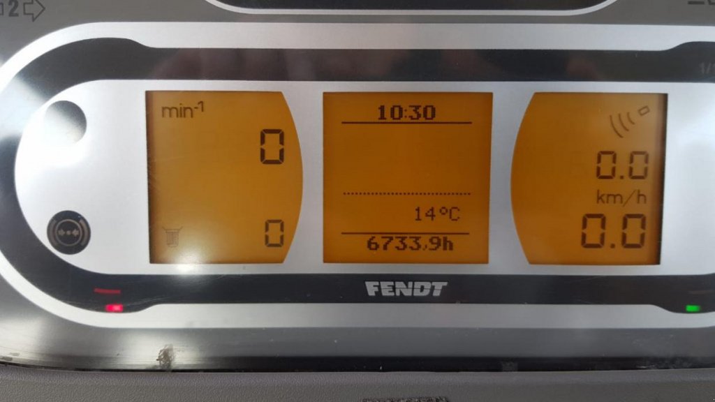 Oldtimer-Traktor tipa Fendt 936 Vario Profi, Neumaschine u Дніпро (Slika 3)