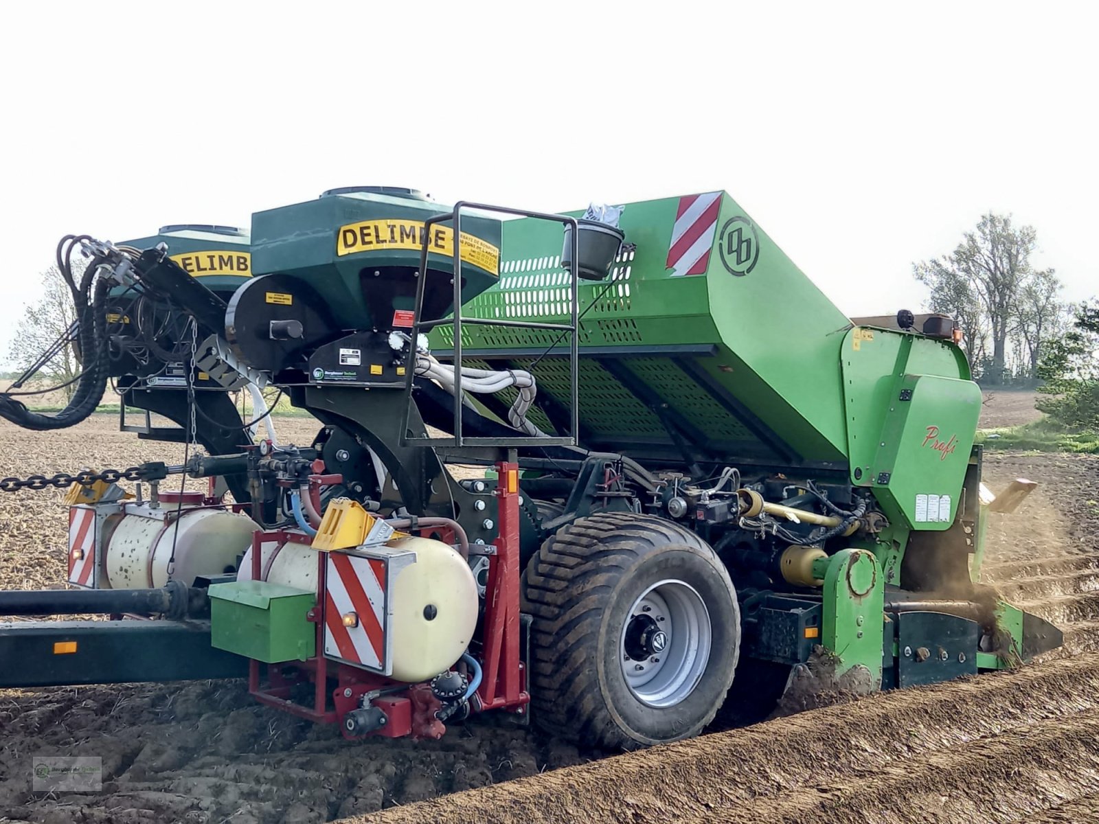 Sämaschine typu Delimbe T18 H Pneumatikstreuer Zwischenfruchtstreuer Mikrogranulatstreuer pneumatisches Sägerät Nachsaatgerät Nachsaat, Neumaschine v Kötzting (Obrázek 7)