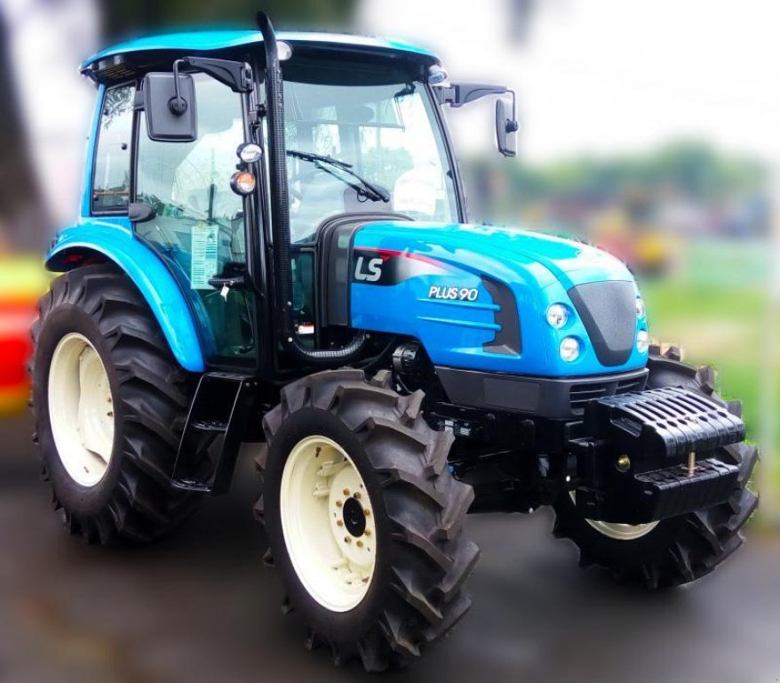 Oldtimer-Traktor typu LS Tractor Plus 90, Neumaschine v Бровари (Obrázek 1)