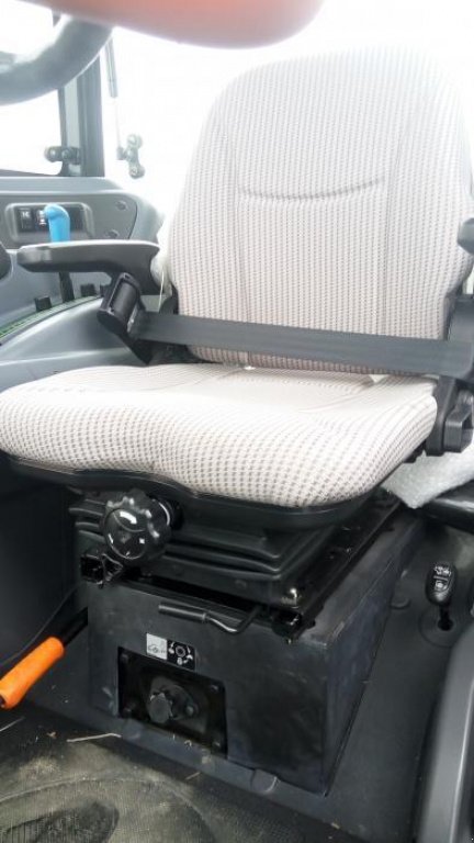 Oldtimer-Traktor typu LS Tractor Plus 70, Neumaschine v Бровари (Obrázek 11)