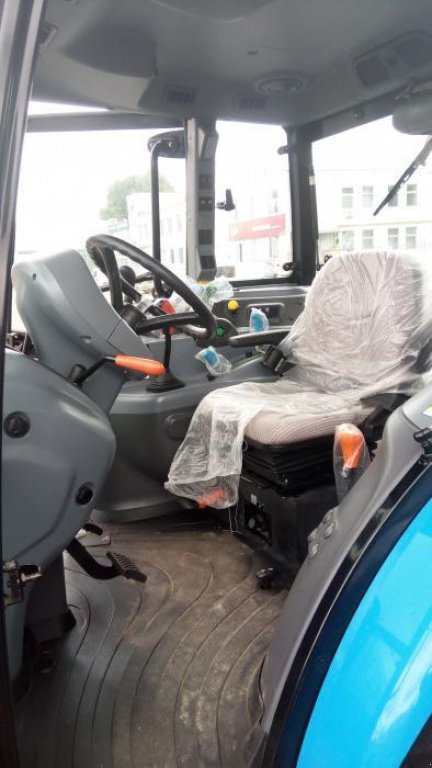 Oldtimer-Traktor typu LS Tractor Plus 70, Neumaschine v Бровари (Obrázek 7)