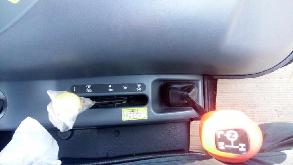 Oldtimer-Traktor del tipo LS Tractor Plus 100, Neumaschine In Бровари (Immagine 8)