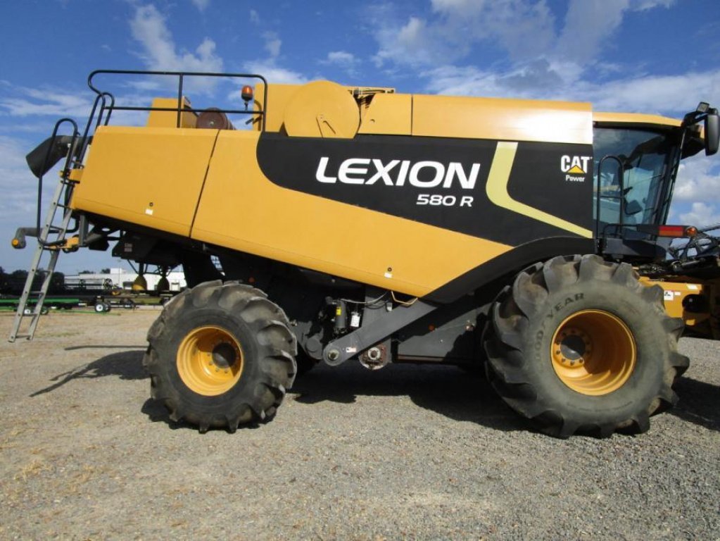 Oldtimer-Mähdrescher des Typs Caterpillar Lexion 580R, Neumaschine in Дніпро (Bild 3)