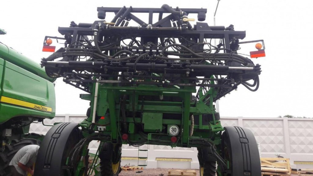 Selbstfahrspritze of the type John Deere 4730, Gebrauchtmaschine in Черкаси (Picture 3)