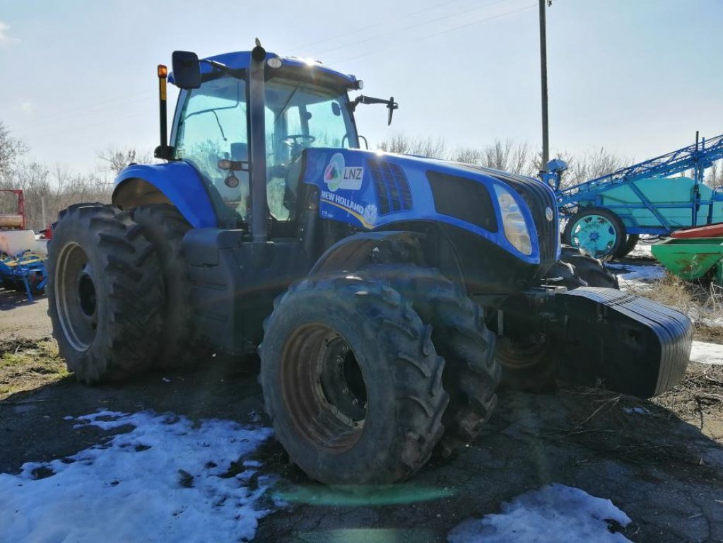 Oldtimer-Traktor Türe ait New Holland T8.390, Neumaschine içinde Київ (resim 5)