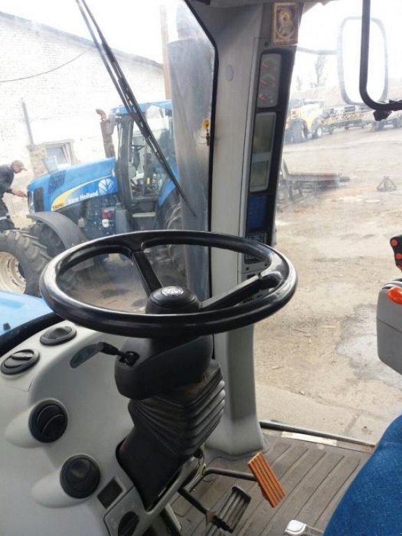 Oldtimer-Traktor a típus New Holland T8050, Neumaschine ekkor: Запоріжжя (Kép 2)