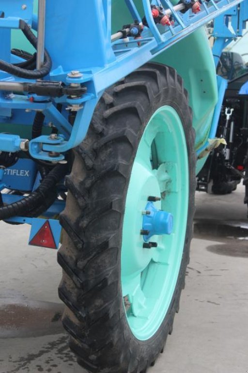 Weinbauspritze del tipo Berthoud Tracker 3200, Gebrauchtmaschine In Житомир (Immagine 4)