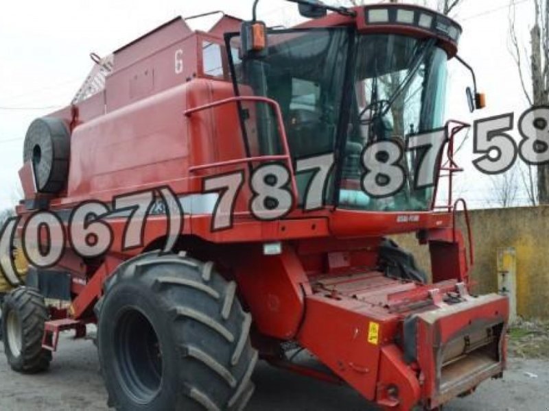 Oldtimer-Mähdrescher of the type Case IH Axial Flow 2388, Neumaschine in Запоріжжя (Picture 1)