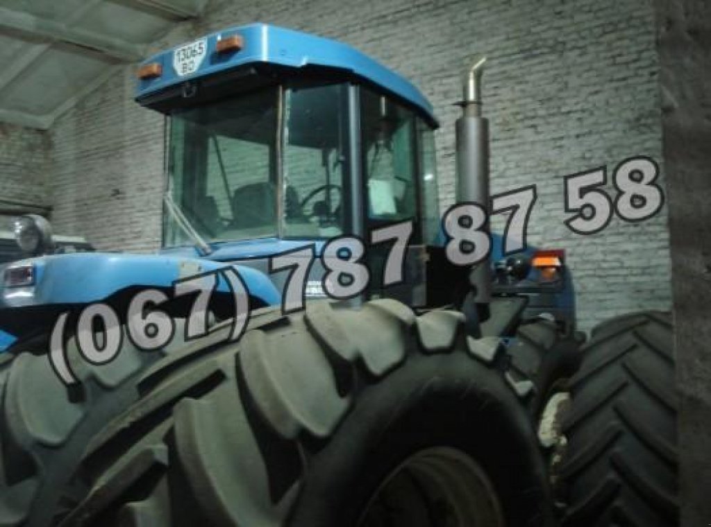 Oldtimer-Traktor des Typs New Holland 9884, Neumaschine in Запоріжжя (Bild 4)