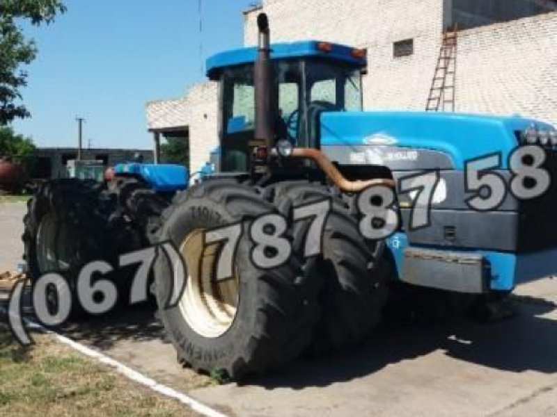 Oldtimer-Traktor του τύπου New Holland 9884, Neumaschine σε Запоріжжя (Φωτογραφία 1)