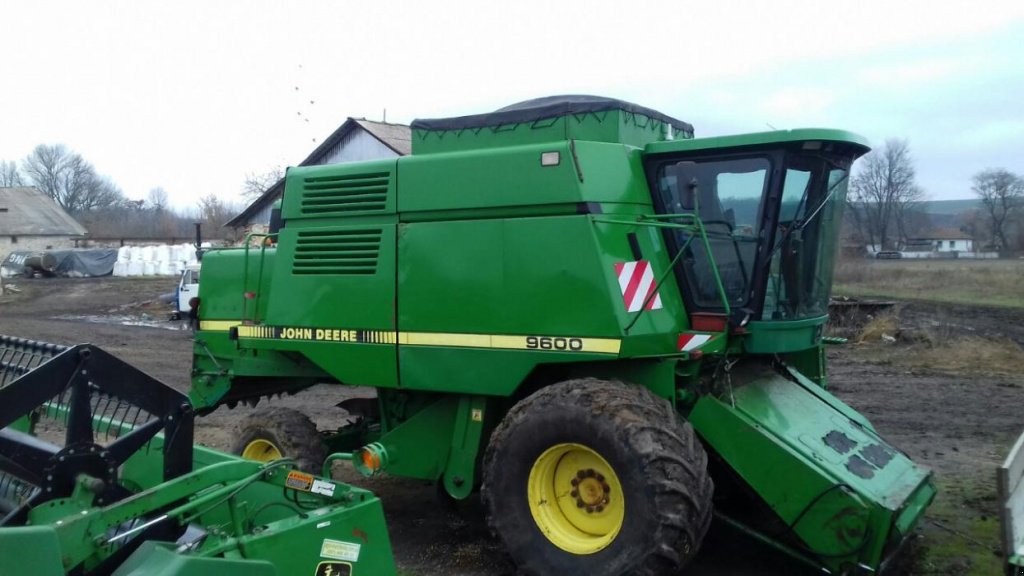 Oldtimer-Mähdrescher a típus John Deere 9500, Neumaschine ekkor: Біла Церква (Kép 2)