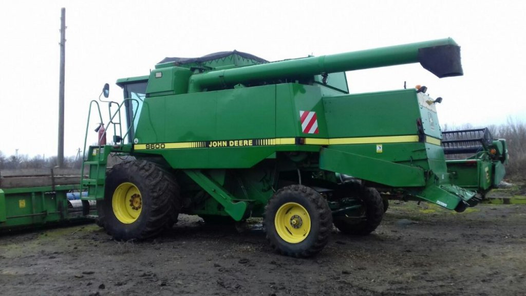 Oldtimer-Mähdrescher a típus John Deere 9500, Neumaschine ekkor: Біла Церква (Kép 1)